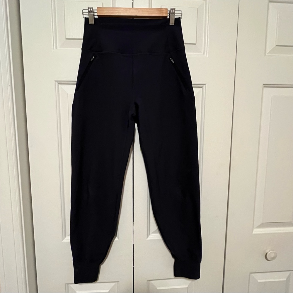 Peloton Dark Gray Joggers - Med